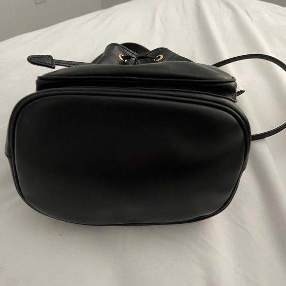 Authentic Prada leather bucket bag - Picture 2 of 5
